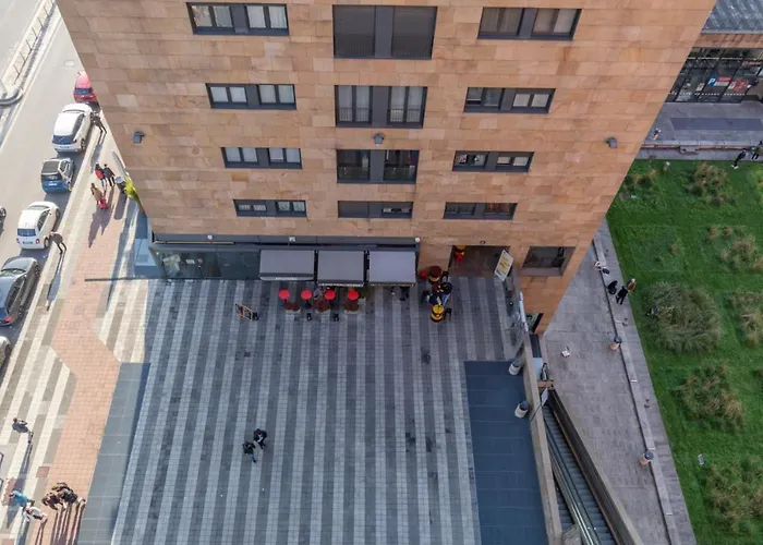 Splendida terrazza su Arcimboldi - Milano Bicocca
